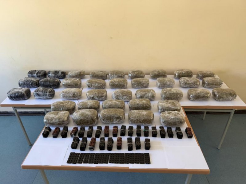 News about - Sərhəddə irimiqyaslı əməliyyat: 38 kiloqramdan çox narkotik və minlərlə həb ələ keçirilib