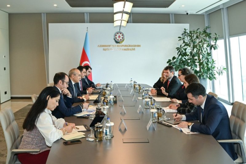 Azerbaijan, EBRD discuss expanding cooperation
