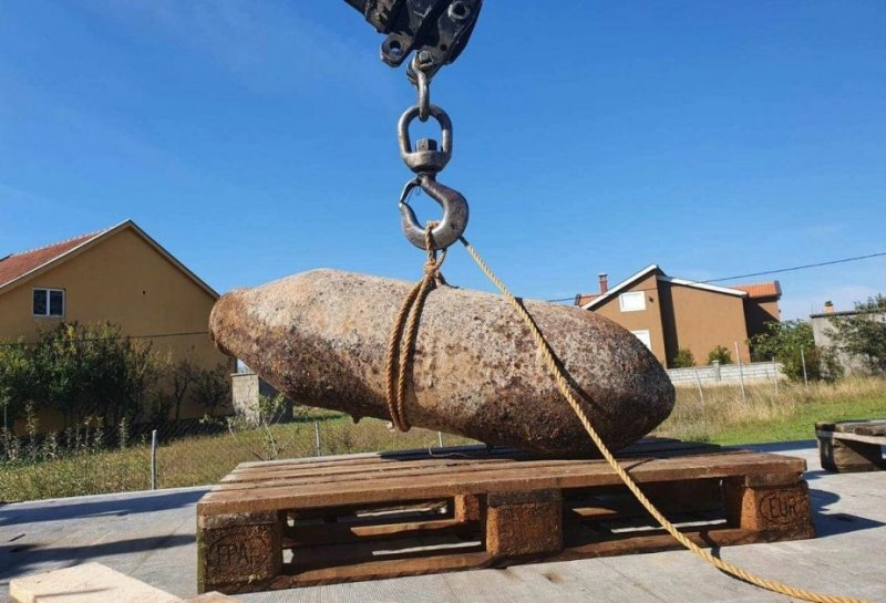 Böyük Britaniyada II Dünya müharibəsi dövrünə aid bomba zərərsizləşdirilib