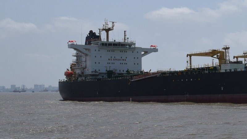 Tanker hit by unknown projectiles off UAE coast: UKMTO