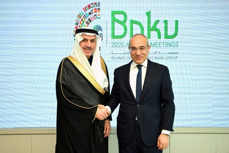 Azerbaijan, Islamic Development Bank review cooperation prospects