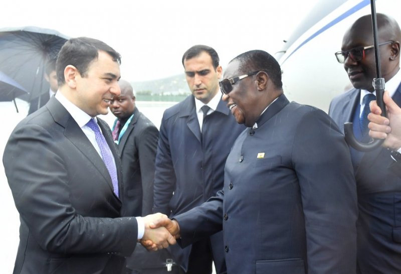 Zimbabwe's vice president arrives in Azerbaijan