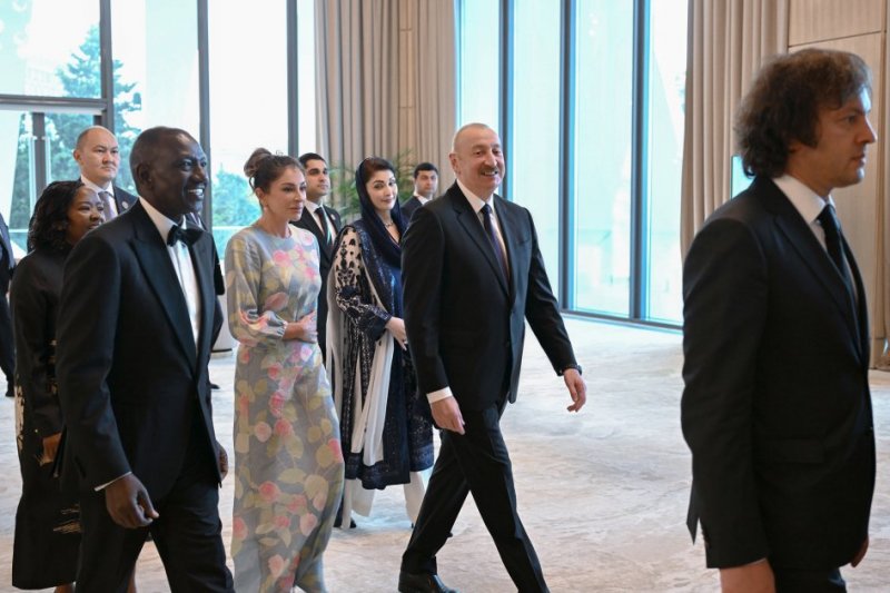 2026/05/3-1779138299.jpg + WUF13-də iştirak edən dövlət başçılarının və nümayəndə heyətlərinin şərəfinə rəsmi ziyafət verilib News about - WUF13-də iştirak edən dövlət başçılarının və nümayəndə heyətlərinin şərəfinə rəsmi ziyafət verilib