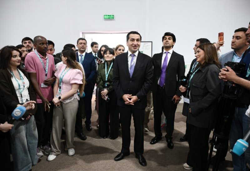 Azerbaijani presidential aide thanks media representatives covering WUF13