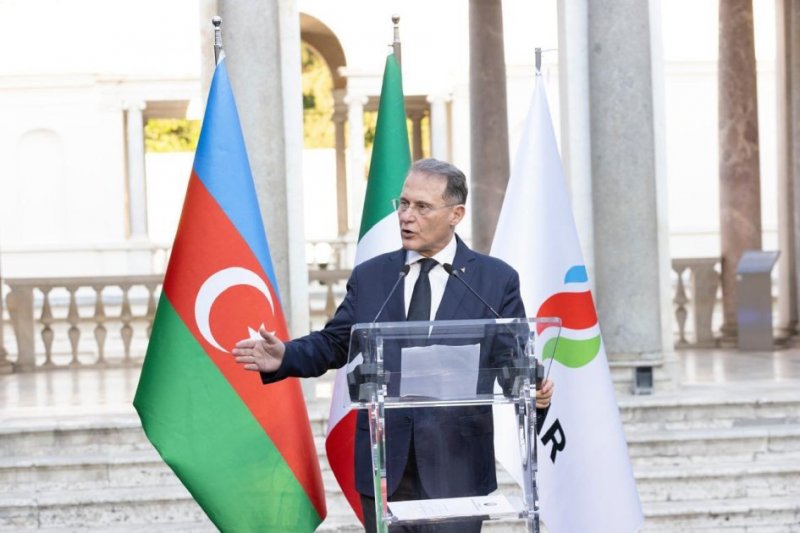 2026/05/2-1779963158.jpg + Romada “SOCAR İtaliya” şirkətinin rəsmi təqdimatı olub News about - Romada “SOCAR İtaliya” şirkətinin rəsmi təqdimatı olub