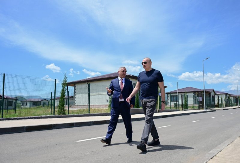 News about - President Ilham Aliyev inspects private houses designated for servicemen in Khojaly