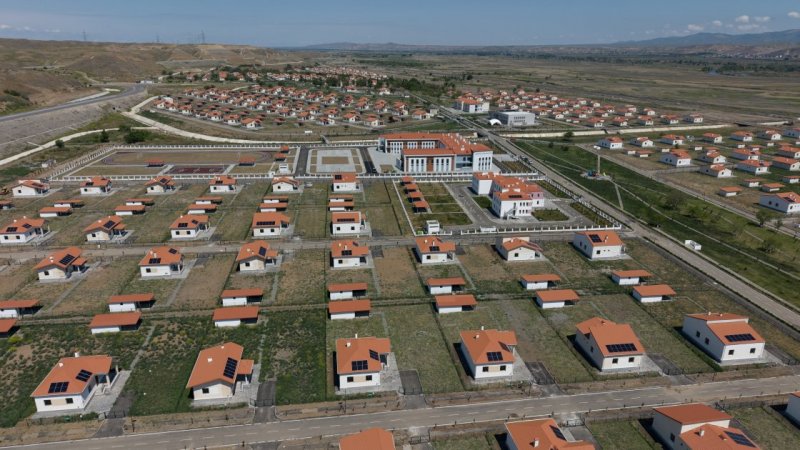 2026/05/2-1778337967.jpg + Azerbaijani president and first lady view facilities established in private houses in Shukurbeyli village News about - Azerbaijani president and first lady view facilities established in private houses in Shukurbeyli village
