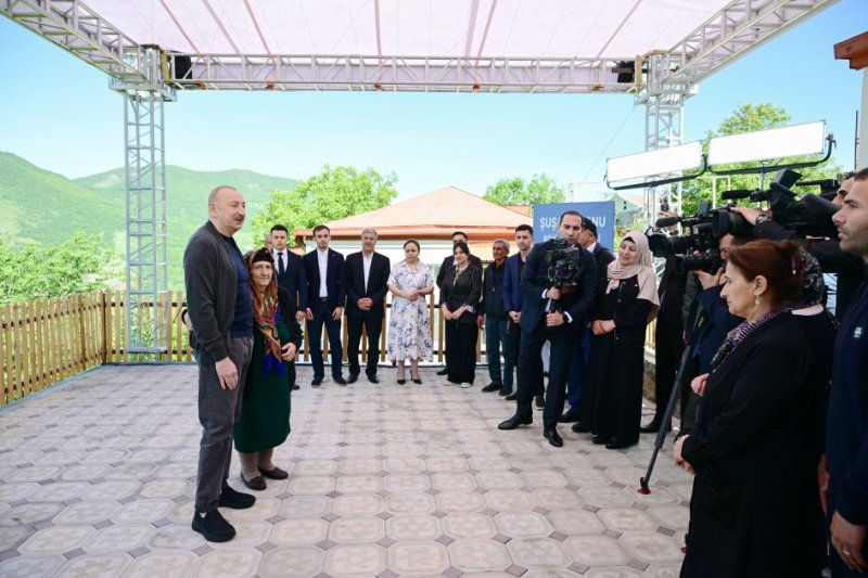News about -   President Ilham Aliyev inspects progress of developments in Shusha's Boyuk Galaderesi village, meets with residents  