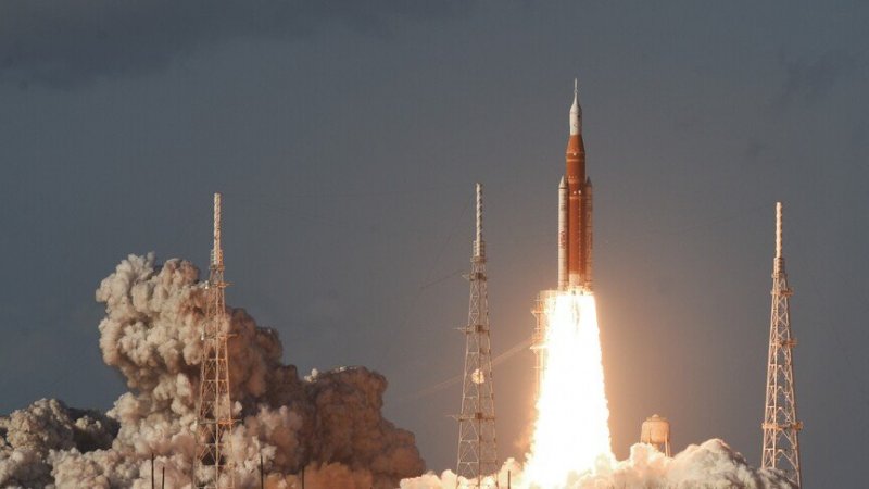 China launches Zhuque-2E Y5 rocket into space