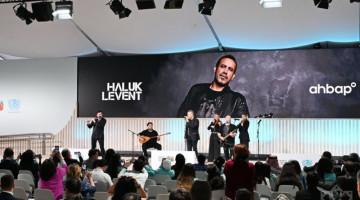 Haluk Levent WUF13 tədbirində konsert verib