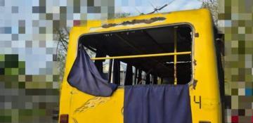 Xersonda mikroavtobus dronla vurulub, ölənlər və xəsarət alanlar var