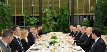 Azerbaijani president hosts working dinner in honor of Italian prime minister