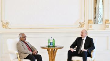 President Ilham Aliyev meets with President of Mauritius