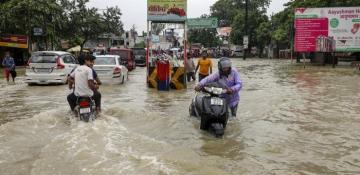 Heavy rain batters India's Uttar Pradesh, kills 104