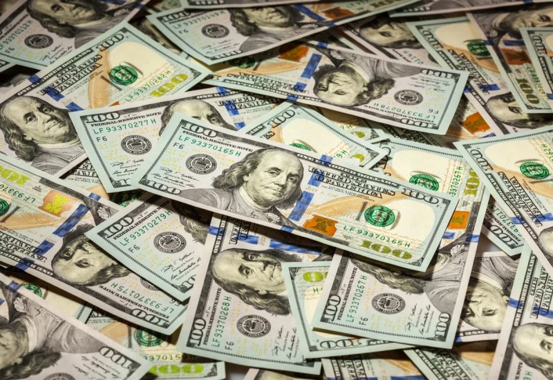 Azərbaycan Mərkəzi Bankının valyuta ehtiyatları mayda 2 % yüksəlib