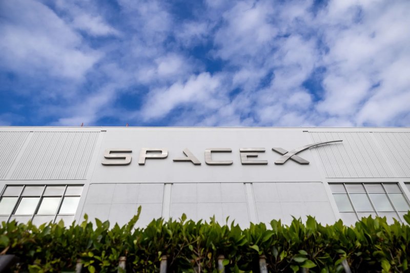 SpaceX gets US approval to test new Starfall capsules for space manufacturing