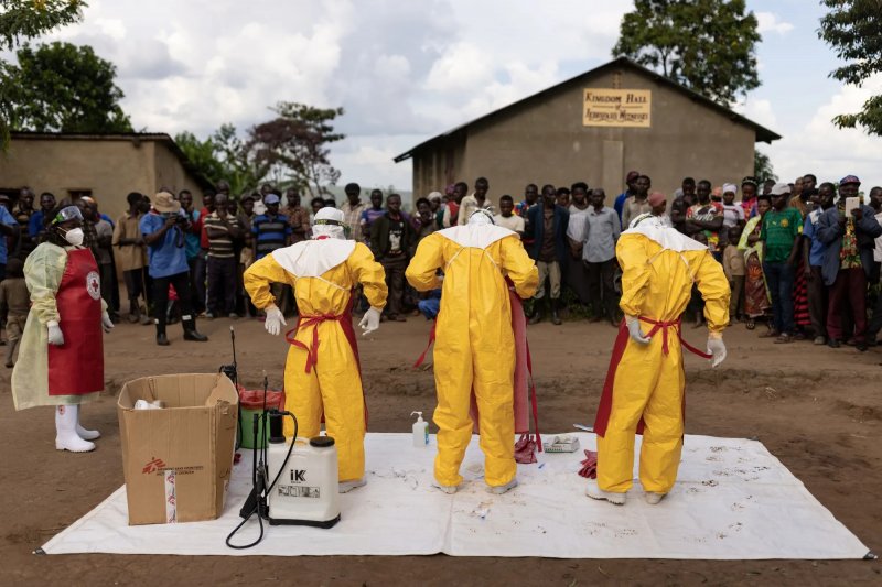 Uganda confirms 6 new Ebola cases