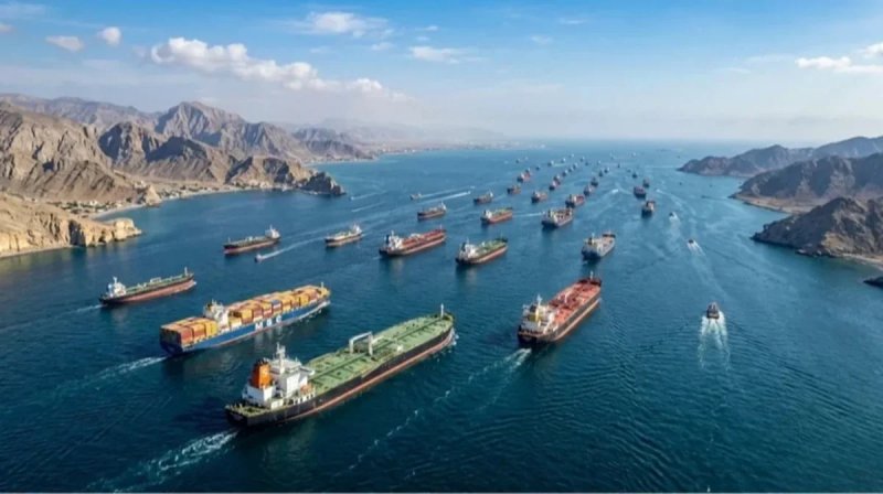 SEPAH: Sutka ərzində Hörmüzdən 24 gəmi keçib