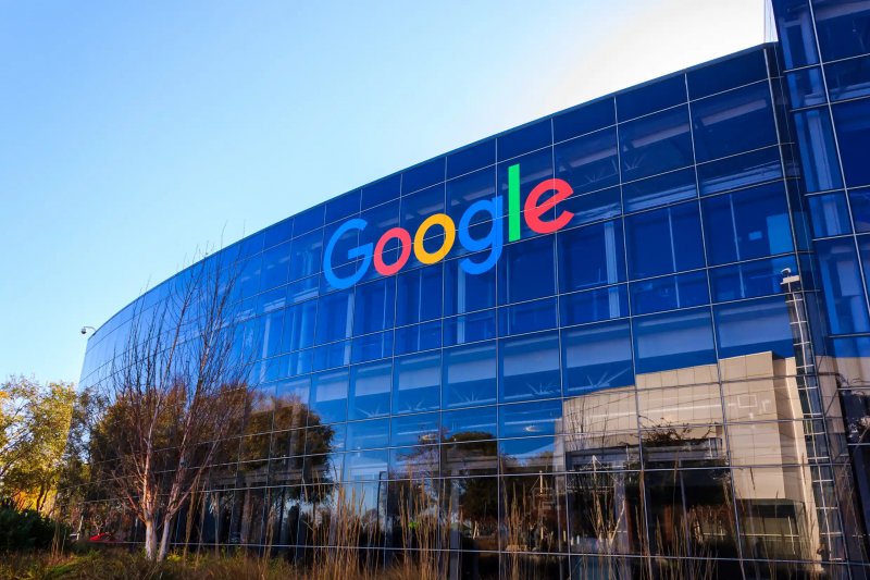 Alphabet şirkəti Googleun süni intellekt layihələrinə 80 milyard dollar cəlb edir