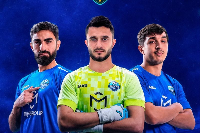 Şəfa klubu üç futbolçusu ilə vidalaşıb