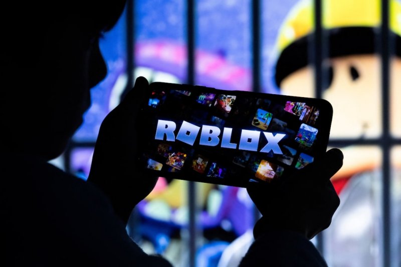 Russia unblocks Roblox after widespread child anger