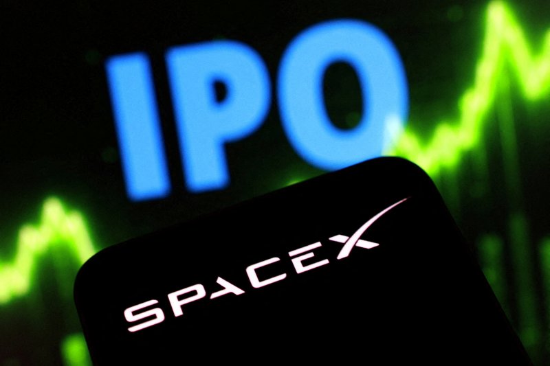 SpaceX raises record $75B in largest IPO ever