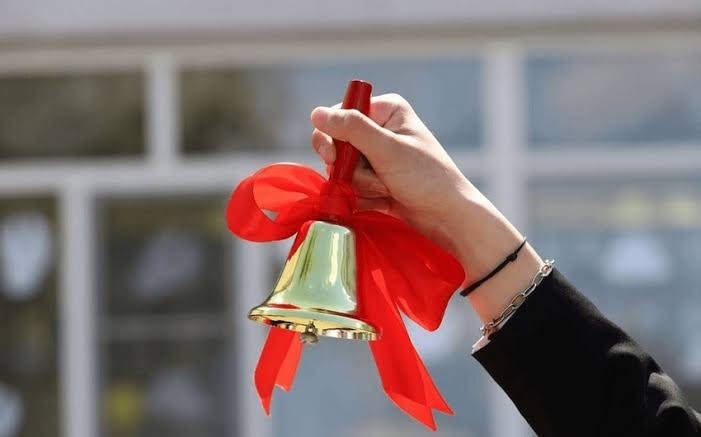 Bu gün Azərbaycanda məktəblilər üçün Son zəng günüdür