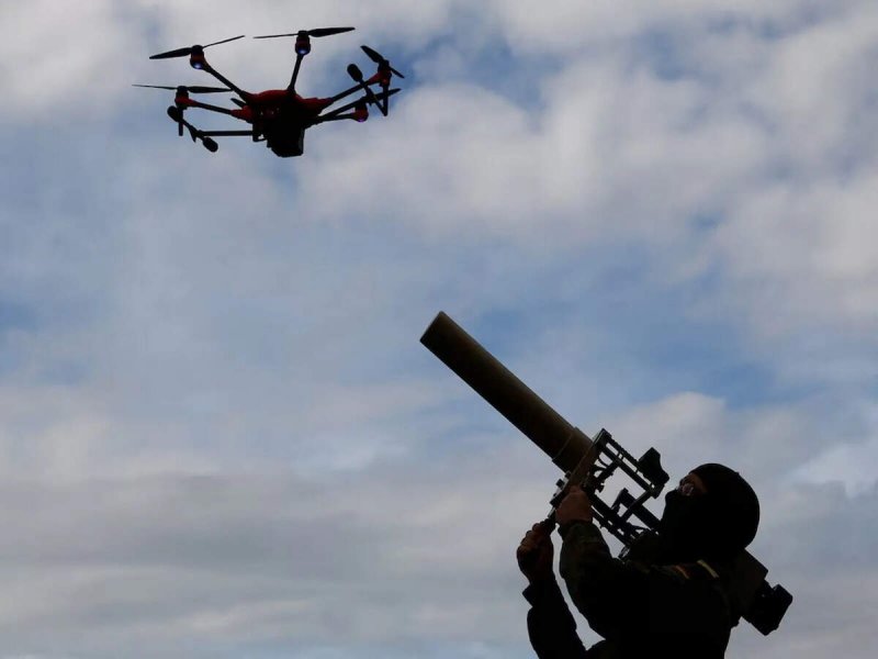 ABŞ ordusu Hörmüz boğazında İran dronlarını zərərsizləşdirib