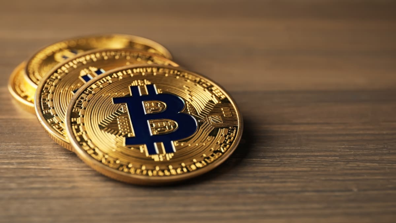 Bitcoin bahalaşaraq 66 min dollara yaxınlaşıb