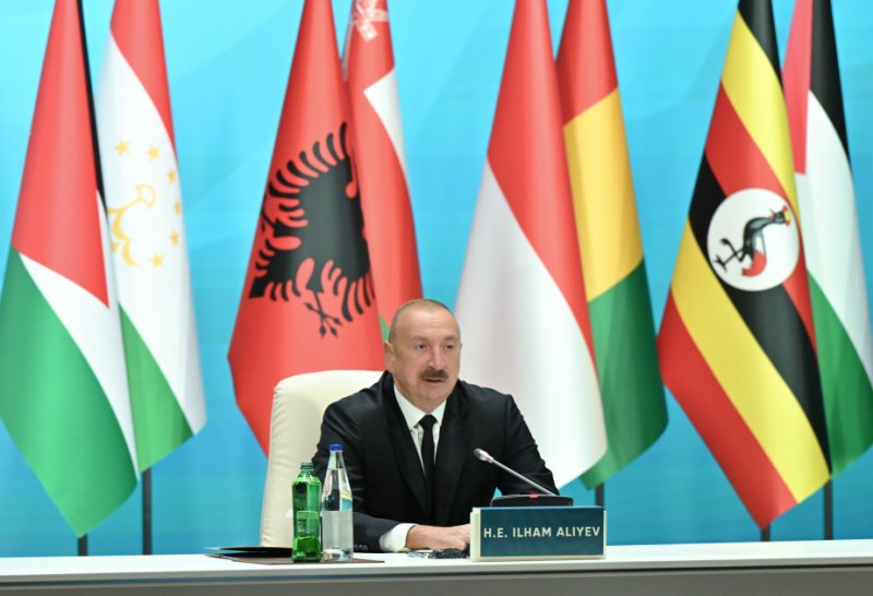 Azərbaycan Prezidenti: Biz infrastruktura çox böyük sərmayələr yatırırıq