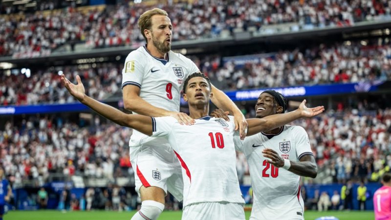 England beat Croatia 4–2 in World Cup thriller