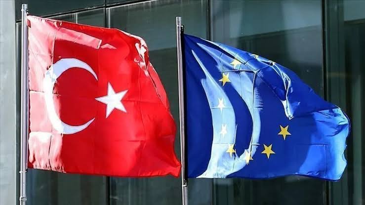 Aİ-dən Yunanıstana Türkiyə ilə bağlı xəbərdarlıq