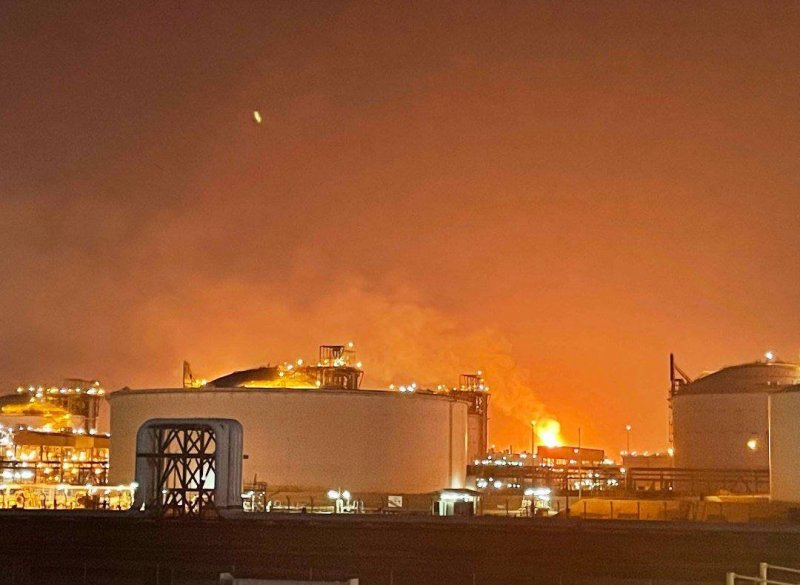 18 missing, 54 injured after factory explosion in Qatar's Ras Laffan -  VIDEO 