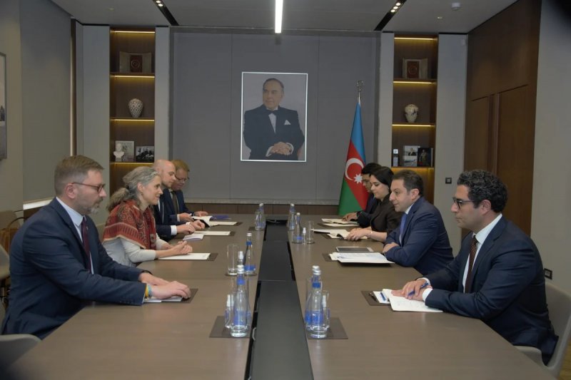 Azərbaycan və Aİ nümayəndələri ikitərəfli məsələləri müzakirə ediblər