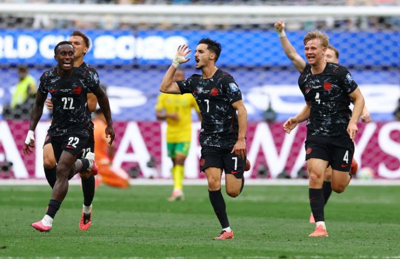 Canada beat South Africa to reach Round of 16
