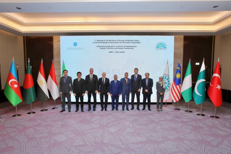 Baku hosts first meeting of D-8 energy ministers