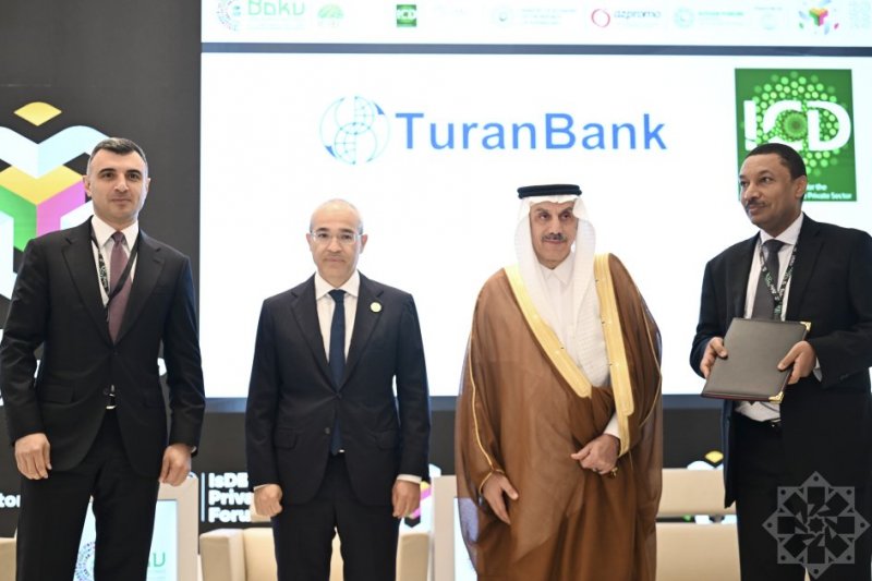Azerbaijan, ICD ink agreements worth $295 million