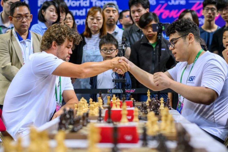 Azerbaijani grandmaster Suleymanli stuns world No. 1 Magnus Carlsen