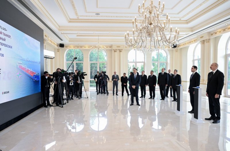  Azerbaijan presents “Dostlug” tanker to Turkmenistan  