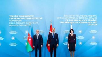 Türkiyə, Azərbaycan və Gürcüstan XİN başçıları İstanbul Bəyannaməsi imzalayıblar