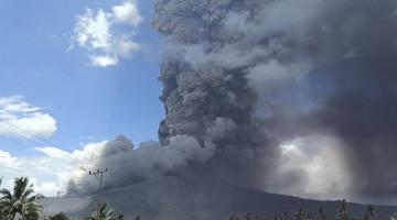 Indonesia's Mt. Lewotobi Laki-Laki remains highly active