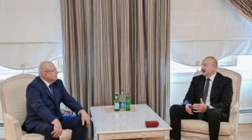   Prezident İlham Əliyev Dağıstanın tanınmış ictimai-siyasi xadimi Qurban Qurbanova “Dostluq” ordenini təqdim edib  