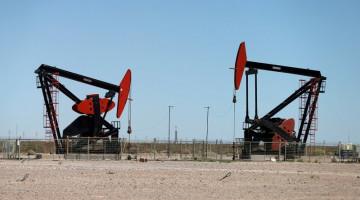 Oil prices drop in global markets