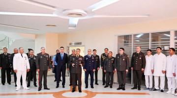 Müdafiə Nazirliyinin rəhbər heyəti Baş Klinik Hospitalı ziyarət edib