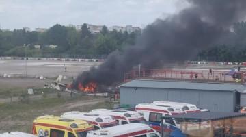 Two killed after light aircraft crashes in Warsaw -  VIDEO 