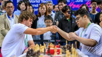 Azerbaijani grandmaster Suleymanli stuns world No. 1 Magnus Carlsen