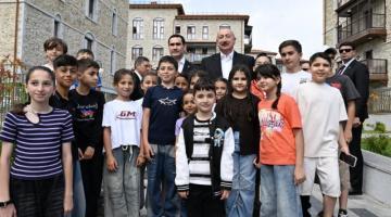Azerbaijani, Turkmen presidents visit first residential complex built in Shusha City