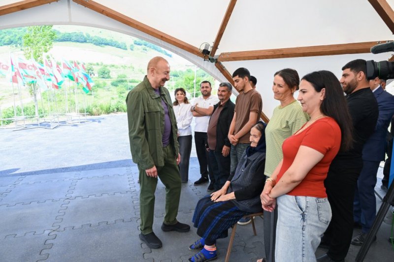 News about -   President Ilham Aliyev inspects restoration works in Shusha’s Kichik Galaderesi village, meets with returning residents  