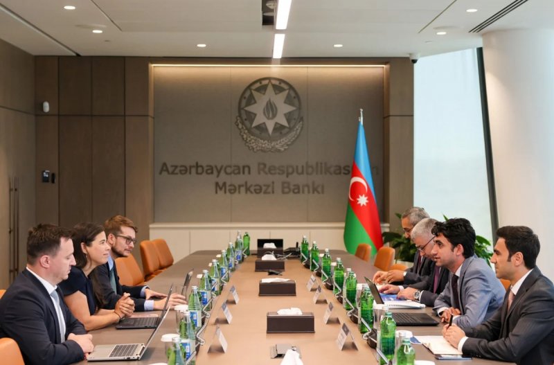 AMB və Dünya Bankı KOB-lara dəstək imkanlarını nəzərdən keçirib