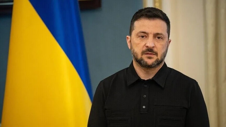 Zelenski: Ukrayna ballistik raket və müdafiə sistemlərinin istehsalını genişləndirəcək